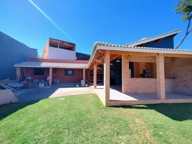 Fazenda/Sítio com 3 Quartos à venda, 500m² no Dona Catarina, Mairinque