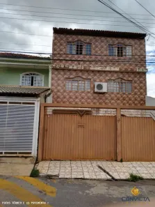 Sobrado com 5 Quartos à venda, 200m² no Riacho Fundo I, Brasília