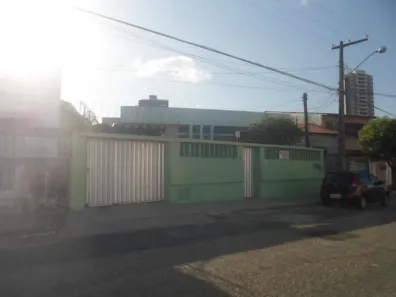 Casa com 4 Quartos à venda, 300m² no Fátima, Fortaleza