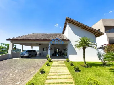 Casa de Condomínio com 3 Quartos à venda, 390m² no Jardim do Golf I, Jandira