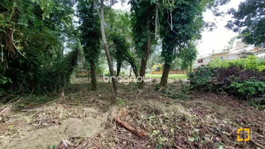 Lote/Terreno à venda, 755m² no Campeche, Florianópolis