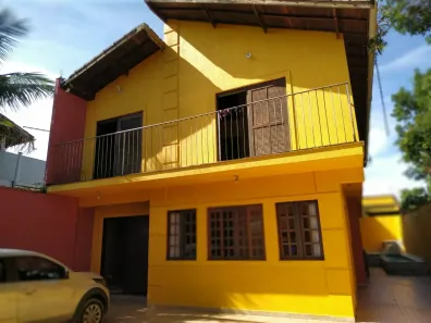 Sobrado com 5 Quartos à venda, 210m² no Santa Cruz, Itanhaém
