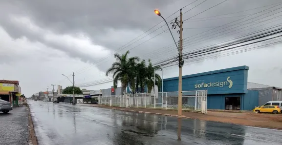 Ponto Comercial à venda, 2000m² no Zona Industrial, Brasília
