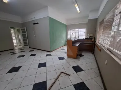 Imóvel Comercial com 4 Quartos para alugar, 157m² no Cambuí, Campinas