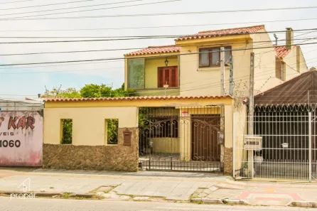 Sobrado com 4 Quartos à venda, 327m² no Areal, Pelotas