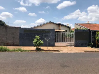 Casa com 2 Quartos à venda, 138m² no Parque São Paulo (Vila Xavier), Araraquara