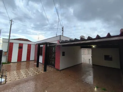 Casa com 3 Quartos para alugar, 108m² no Uvaranas, Ponta Grossa