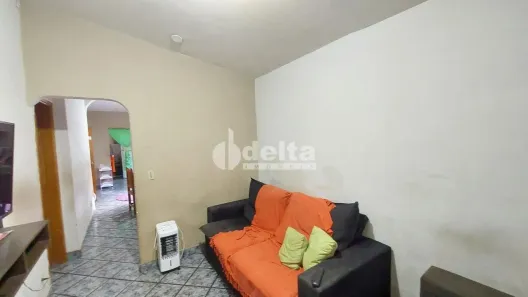 Casa com 3 Quartos à venda, 128m² no Custódio Pereira, Uberlândia