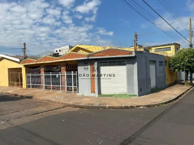 Casa com 3 Quartos à venda, 350m² no Vila Tibério, Ribeirão Preto