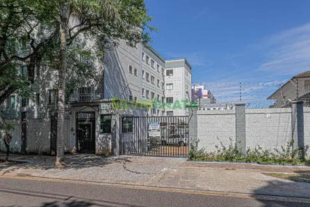 Apartamento com 3 Quartos para alugar, 80m² no Zona 08, Maringá