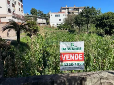 Lote/Terreno à venda, 1058m² no Sagrada Família, Caxias do Sul