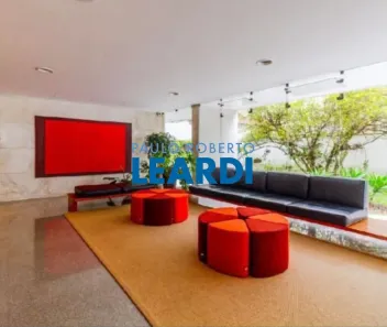 Apartamento com 3 Quartos à venda, 190m² no Cerqueira César, São Paulo