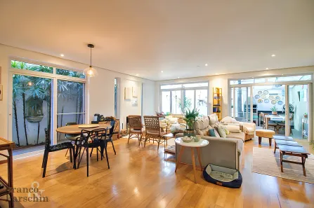 Casa de Condomínio com 4 Quartos à venda, 315m² no Santo Amaro, São Paulo
