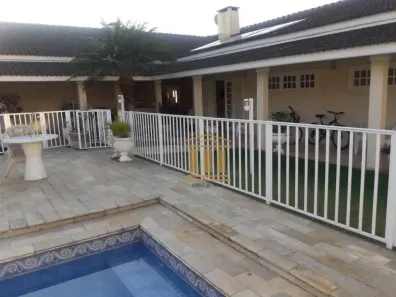 Casa de Condomínio com 4 Quartos à venda, 360m² no Jardim Califórnia, Jacareí