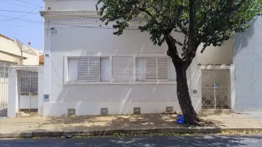 Casa com 4 Quartos à venda, 167m² no Centro, Araraquara