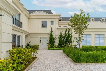 Casa de Condomínio com 3 Quartos à venda, 210m² no Vista Alegre, Curitiba