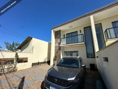 Sobrado com 3 Quartos à venda, 130m² no Itacolomi, Balneário Piçarras