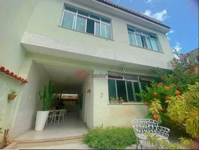 Casa de Condomínio com 4 Quartos à venda, 230m² no Pechincha, Rio de Janeiro