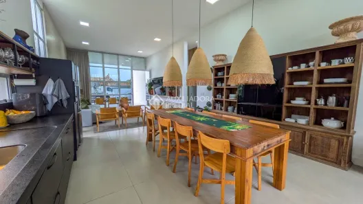 Casa de Condomínio com 3 Quartos à venda, 220m² no Campeche, Florianópolis