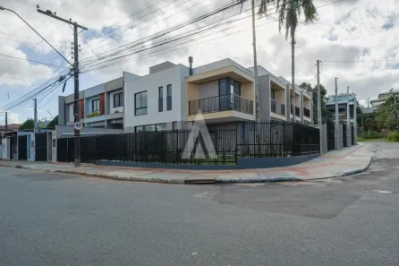 Sobrado com 2 Quartos à venda, 117m² no Bom Retiro, Joinville