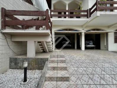 Casa com 3 Quartos à venda, 285m² no Coloninha, Florianópolis