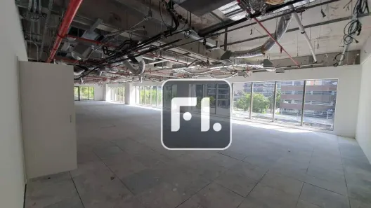 Sala Comercial para alugar, 1300m² no Vila Olímpia, São Paulo