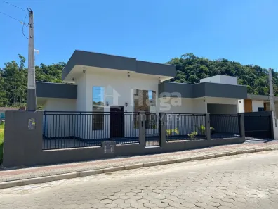 Casa com 3 Quartos à venda, 133m² no Centro, Guabiruba