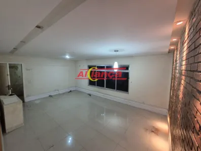 Casa com 3 Quartos para alugar, 192m² no Jardim Munhoz, Guarulhos