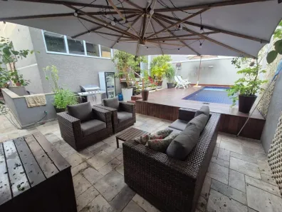 Sobrado com 3 Quartos à venda, 253m² no Jardim Peri, São Paulo