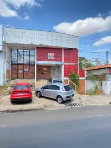 Sala Comercial para alugar, 900m² no Vermelha, Teresina