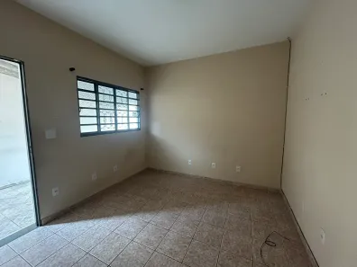 Casa com 2 Quartos para alugar, 50m² no Vila Industrial, São José dos Campos