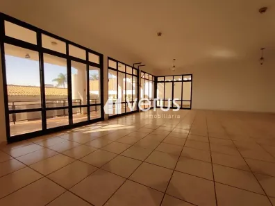 Casa com 4 Quartos para alugar, 700m² no Morada da Colina, Uberlândia