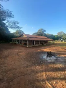 Fazenda/Sítio com 3 Quartos à venda, 1600m² no Centro, Boituva