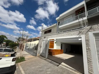 Sobrado com 3 Quartos para alugar, 200m² no Parque São Domingos, São Paulo