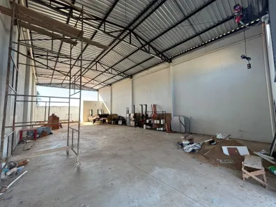 Galpão/Depósito/Armazém à venda, 250m² no Tubalina, Uberlândia