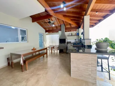 Casa de Condomínio com 3 Quartos à venda, 218m² no Capuava, Valinhos
