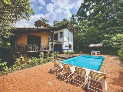 Casa de Condomínio com 3 Quartos para venda ou aluguel, 305m² no Chácara São João, Carapicuíba