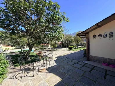 Casa com 5 Quartos à venda, 256m² no Carlos Guinle, Teresópolis