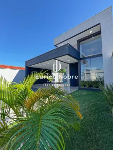 Casa com 3 Quartos à venda, 191m² no Setor Maysa, Trindade