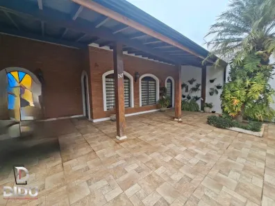 Casa com 4 Quartos à venda, 230m² no Vila Nogueira, Campinas