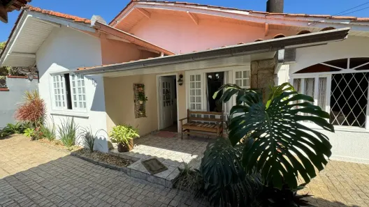 Casa com 3 Quartos à venda, 165m² no Anita Garibaldi, Joinville