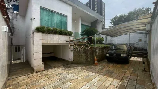Casa com 7 Quartos à venda, 440m² no São Lucas, Belo Horizonte