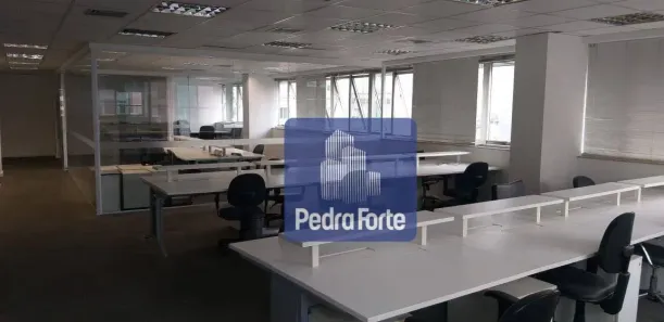 Sala Comercial à venda, 246m² no Cerqueira César, São Paulo