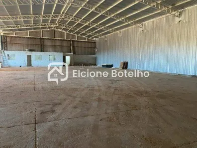 Galpão/Depósito/Armazém para alugar, 12m² no Segismundo Pereira, Uberlândia