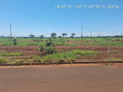 Lote/Terreno à venda, 200m² no Parque das Aroeiras, Uberaba
