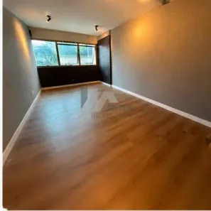 Sala Comercial para alugar, 34m² no Trindade, Florianópolis