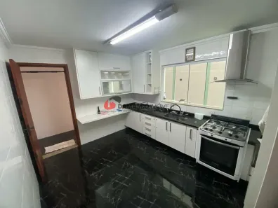 Sobrado com 3 Quartos para alugar, 10m² no Jardim, Santo André