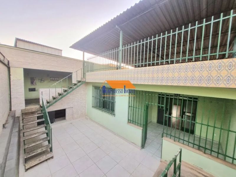 Casa com 4 quartos — São Cristóvão, Belo Horizonte