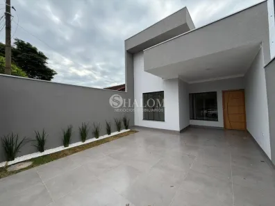 Casa com 3 Quartos à venda, 80m² no Conjunto Habitacional Requião, Maringá