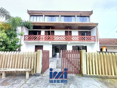 Sobrado com 7 Quartos à venda, 243m² no Solymar, Matinhos